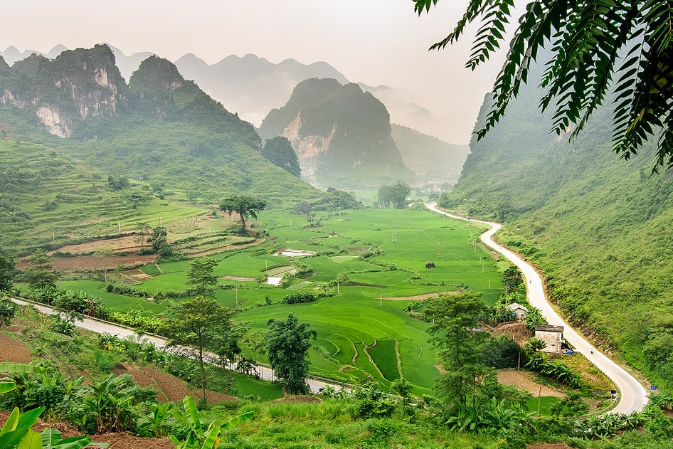 Ma Phuc Pass near Ban Gioc waterfall